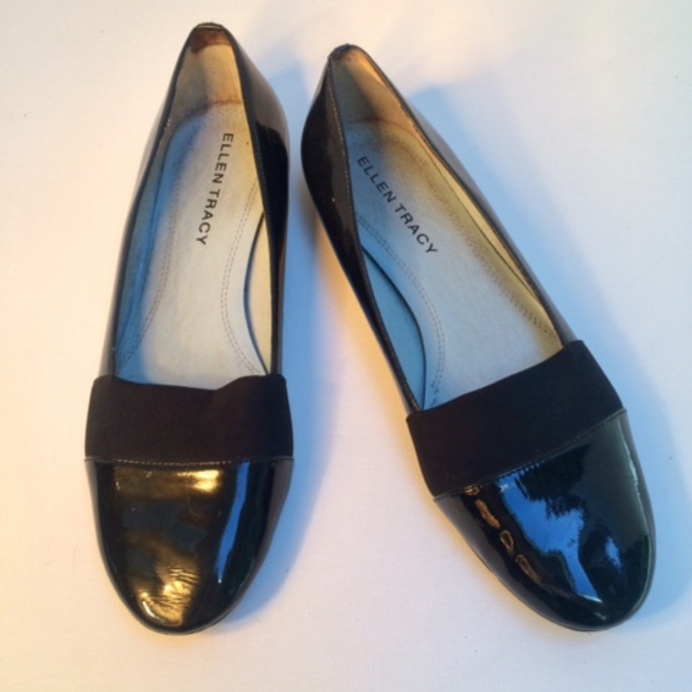 Ellen Tracy Black Patent Leather Flats